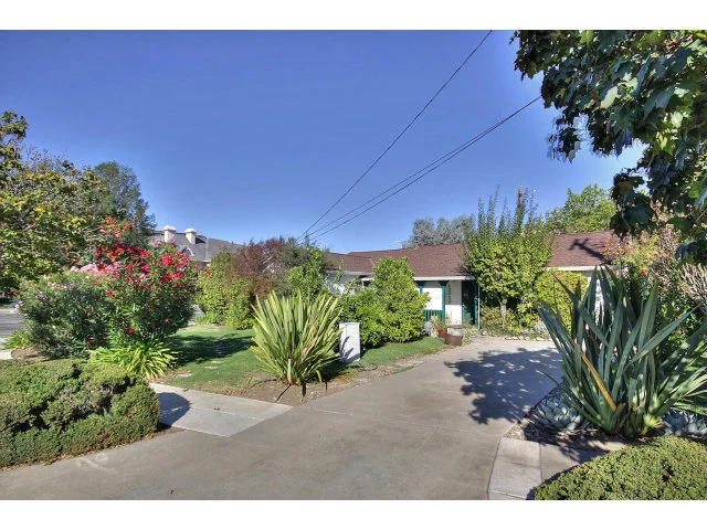 10010 Bret Avenue, Cupertino, CA 95014