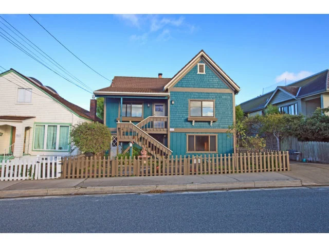 515 Fountain Avenue, Pacific Grove, CA 93950