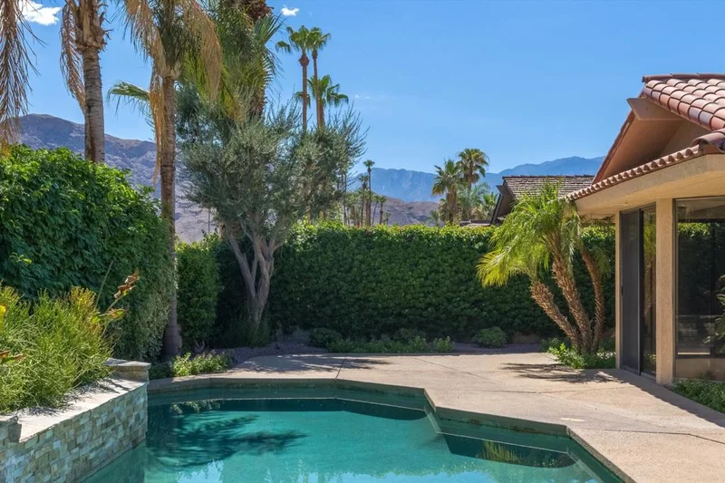 19 Mcgill, Rancho Mirage, CA 92270