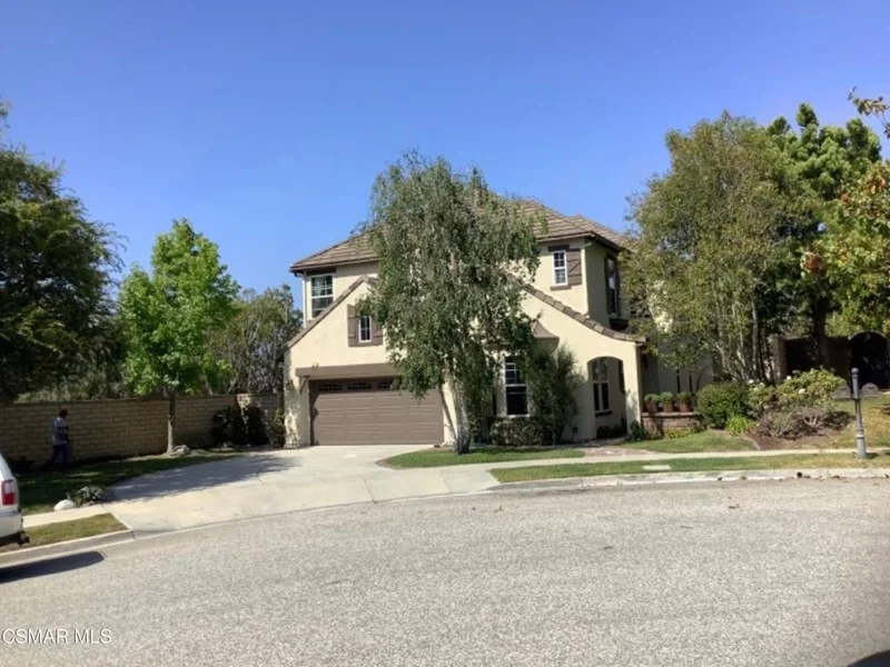 9 Via Magnolia, Newbury Park, CA 91320