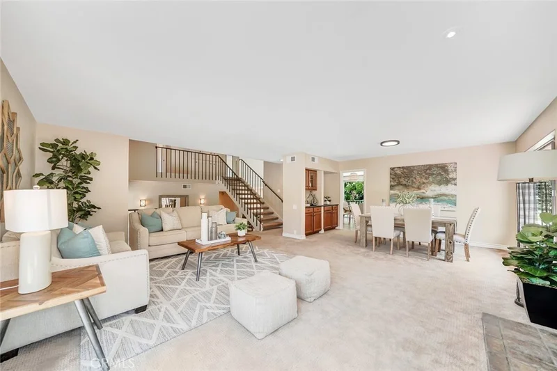 25465 Classic, Mission Viejo, CA 92691