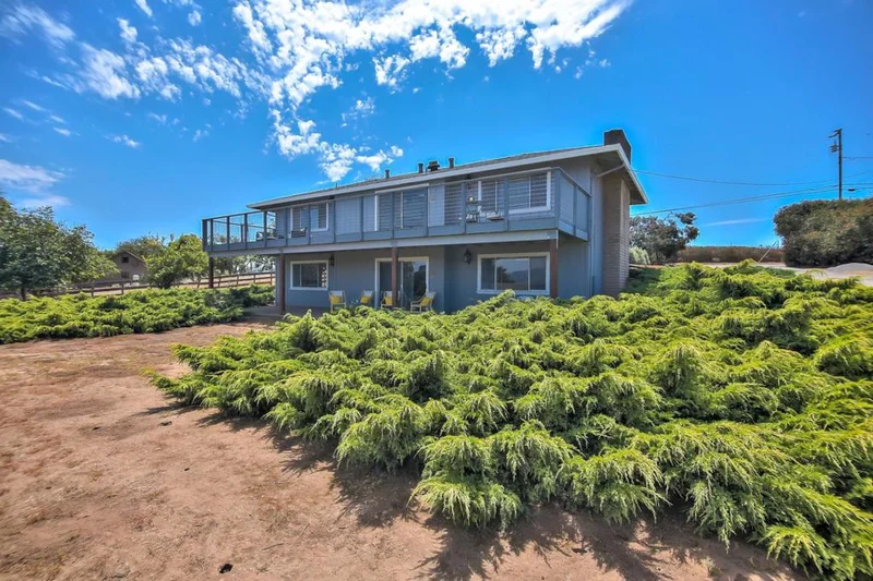 300 Old Adobe, Watsonville, CA 95076