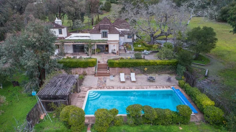 10 Encina Drive, Carmel Valley, CA 93924