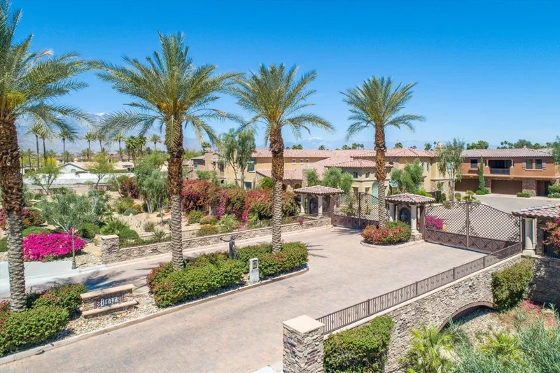 1025 Via Fortuna #6, Palm Desert, CA 92260