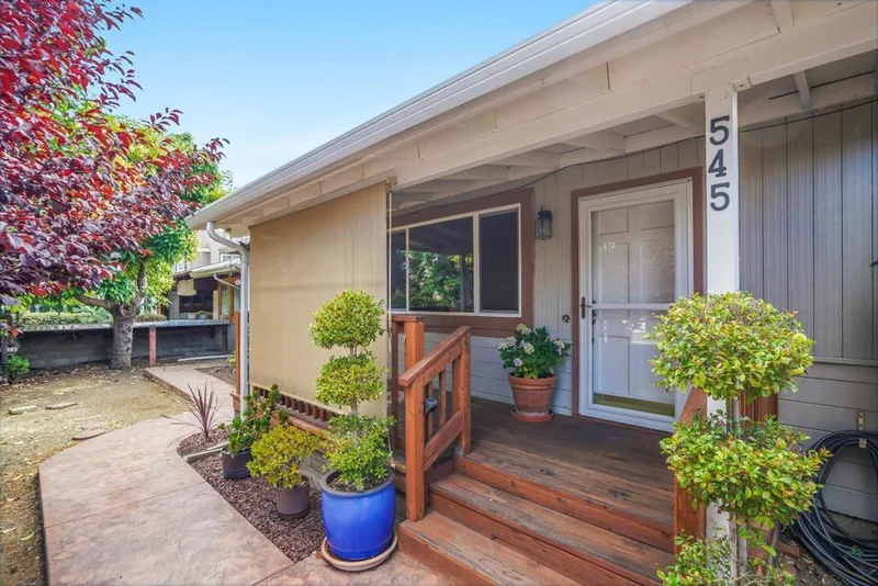 545 Georgia, Palo Alto, CA 94306
