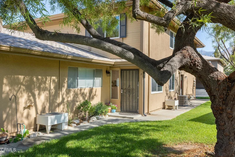 1041 Calle De La Luna #3, Azusa, CA 91702