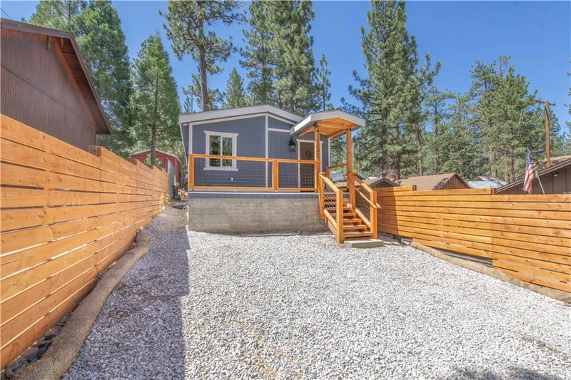 41131 Carter, Big Bear Lake, CA 92315