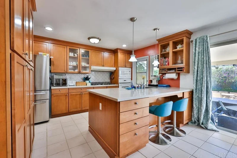 613 Burnham, El Cajon, CA 92019