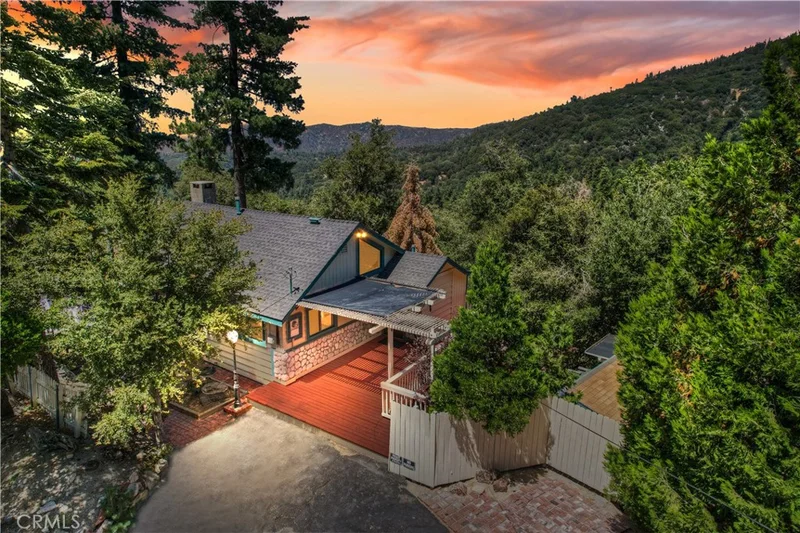 791 Arosa, Crestline, CA 92325