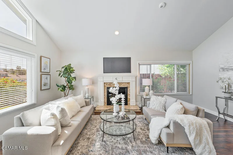 455 San Vincente, Newbury Park, CA 91320