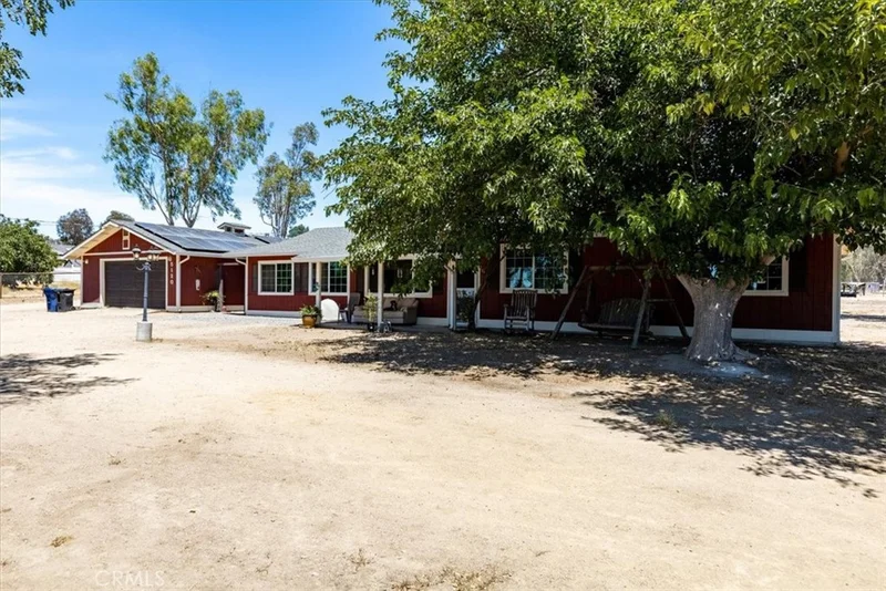 5120 Whispering Oak, Paso Robles, CA 93446