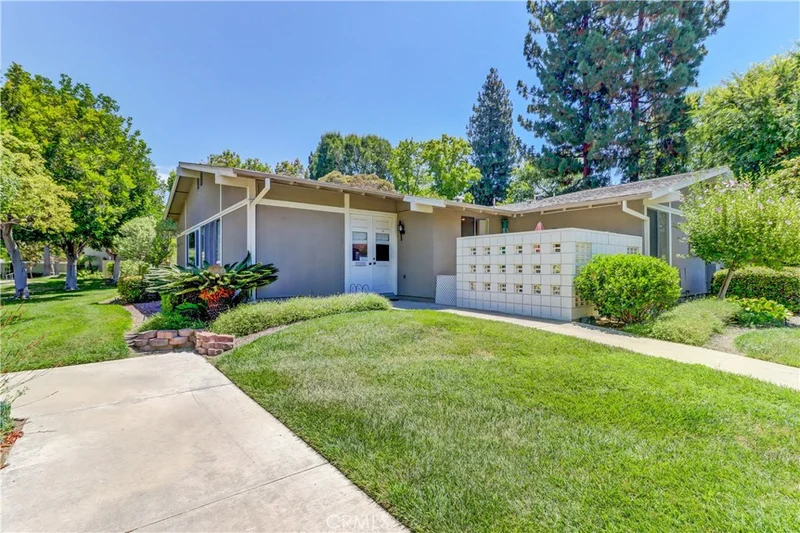 78 A Calle Aragon #A, Laguna Woods, CA 92637