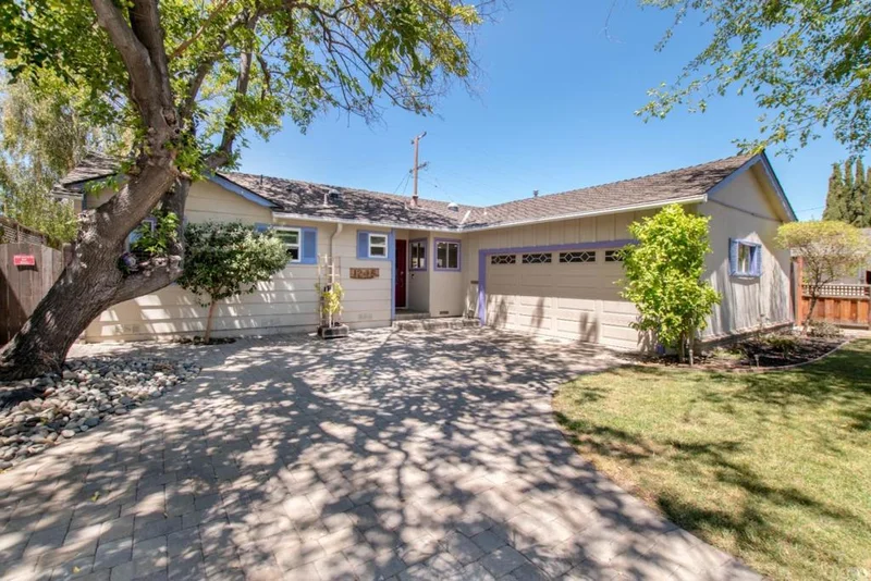 1245 Redcliff, San Jose, CA 95118