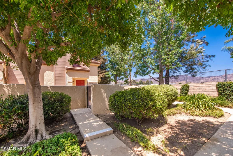 2242 Birch Glen #131, Simi Valley, CA 93063