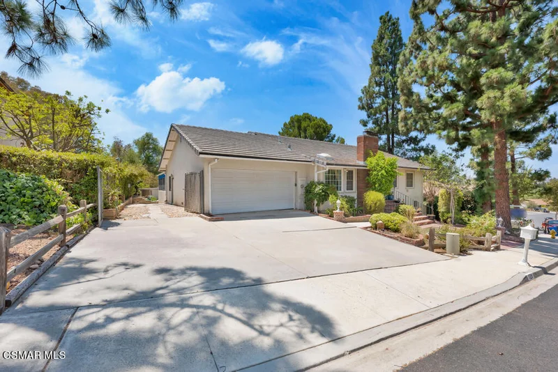 1128 Nonchalant, Simi Valley, CA 93065