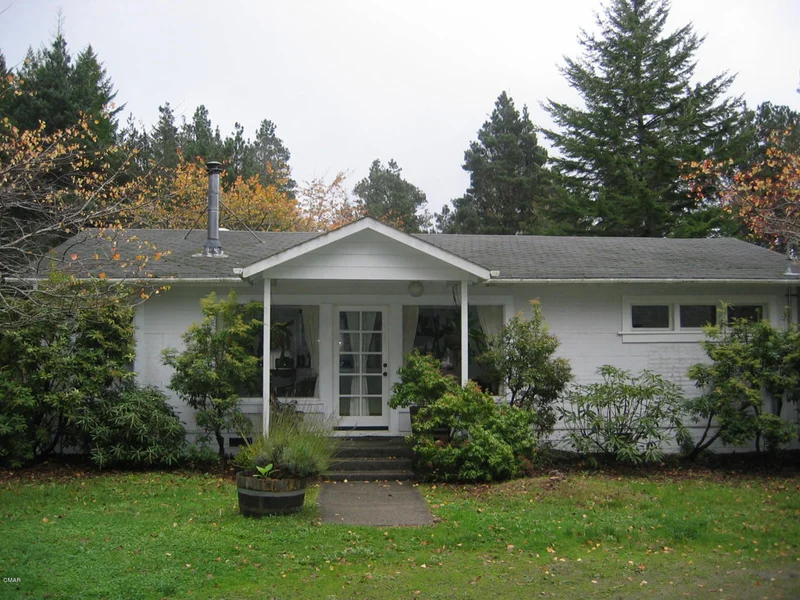 41700 Comptche Ukiah, Mendocino, CA 95460