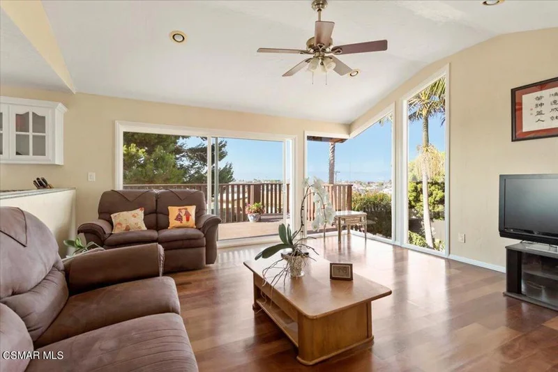 1251 17th, Hermosa Beach, CA 90254