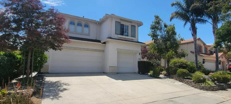 1034 Melville St, Salinas, CA 93906