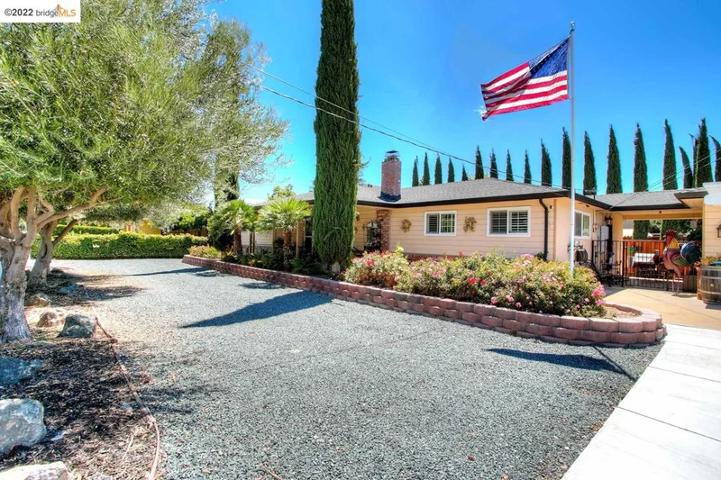 882 Dainty Ave, Brentwood, CA 94513