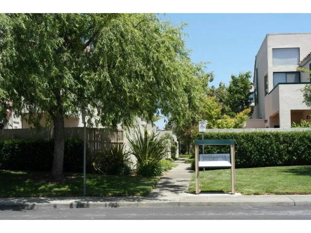 2269 Armada, San Mateo, CA 94404