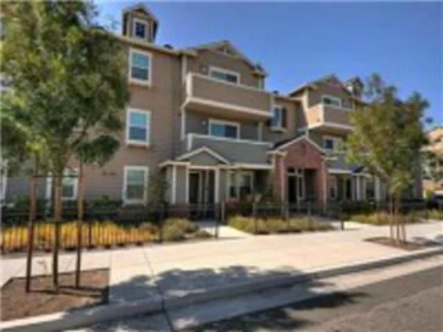 1035 Scotia Terrace 304, Sunnyvale, CA 94089