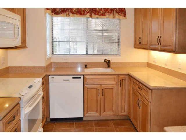 410 Pheasant Ridge #101, Del Rey Oaks, CA 93940