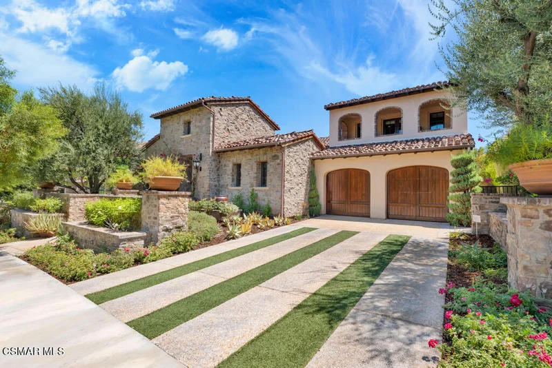 25825 Oak Meadow, Valencia, CA 91381