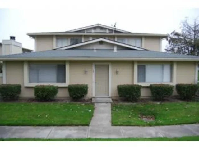 1855 Cherokee #1, Salinas, CA 93906