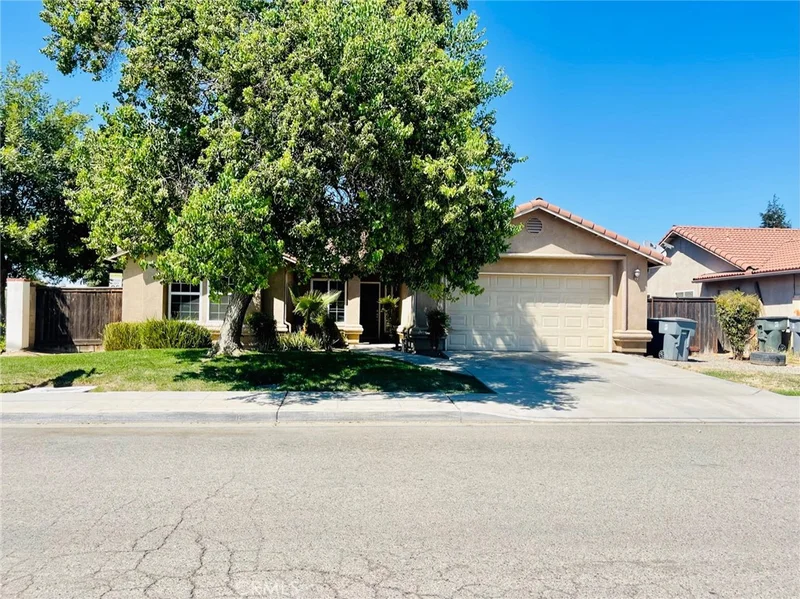 789 Bernardi, Madera, CA 93637