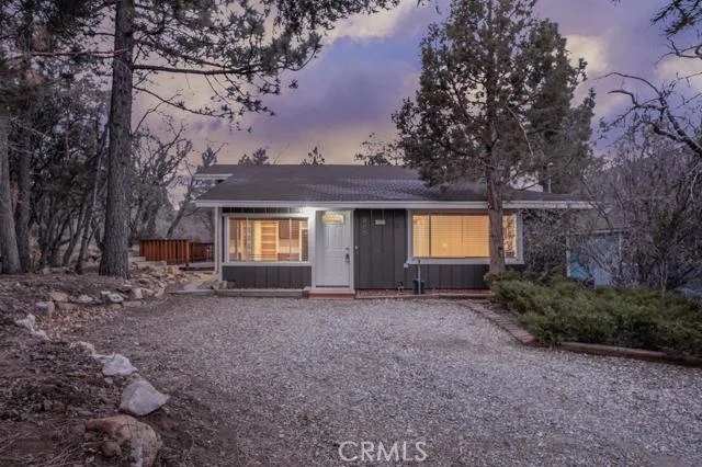 888 Victoria Lane, Sugar Loaf, CA 92386