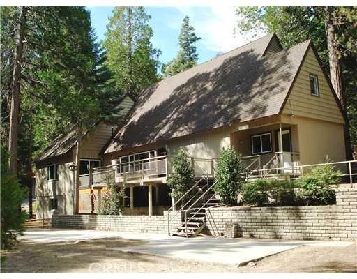 105 B, Lake Arrowhead, CA 92352
