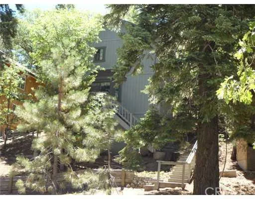 27623 Oak Knoll Drive, Lake Arrowhead, CA 92326