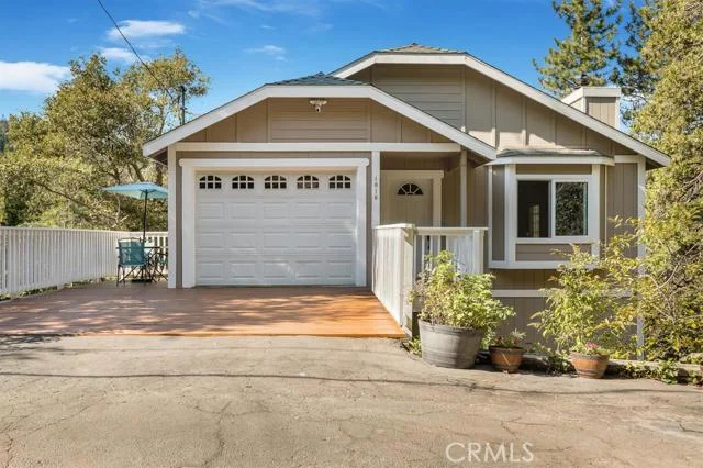 1016 Arbula, Crestline, CA 92325