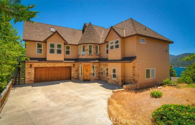 880 Wild Rose, Lake Arrowhead, CA 92352