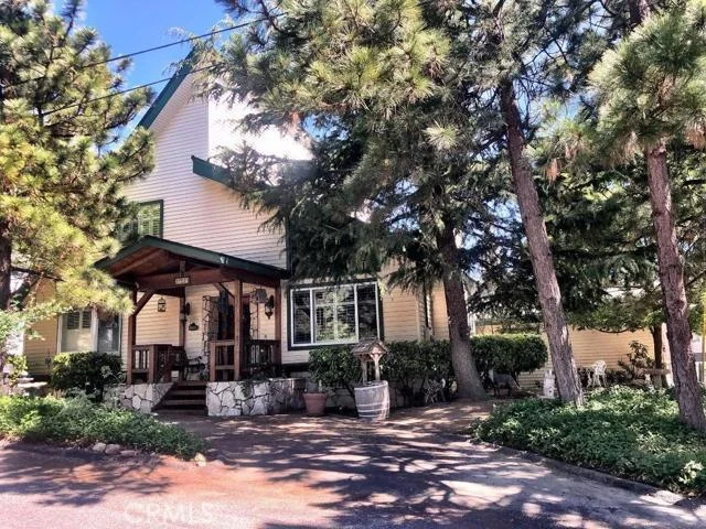 27521 St Bernard, Lake Arrowhead, CA 92352