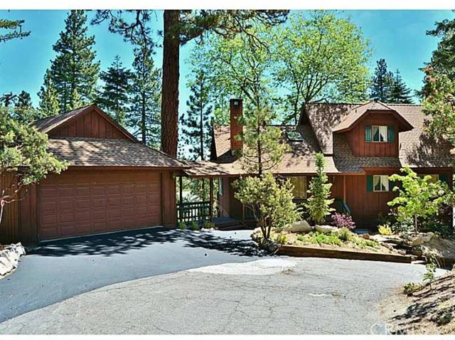 256 N Fairway, Lake Arrowhead, CA 92352
