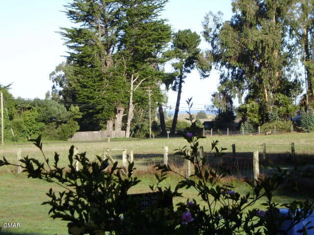27001 Highway 1, Fort Bragg, CA 95437