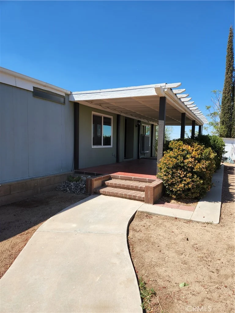 19078 Monterey, Hesperia, CA 92345