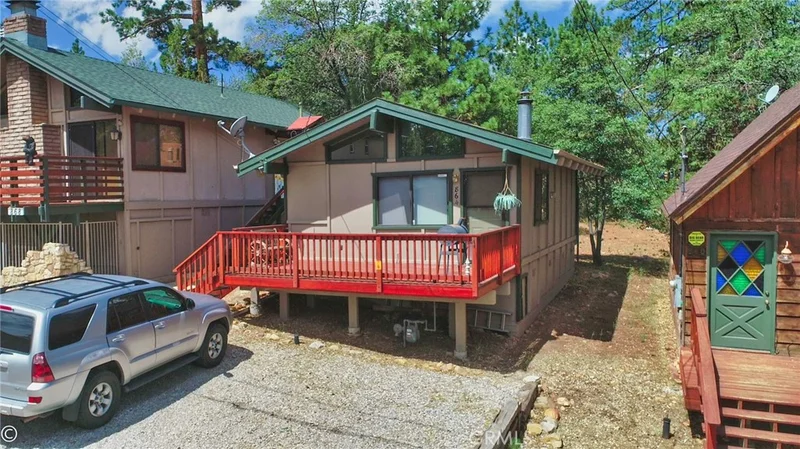 864 Maple, Sugarloaf, CA 92386