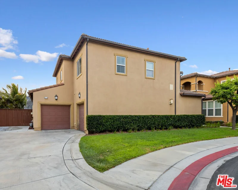 9119 Cullen, Inglewood, CA 90305