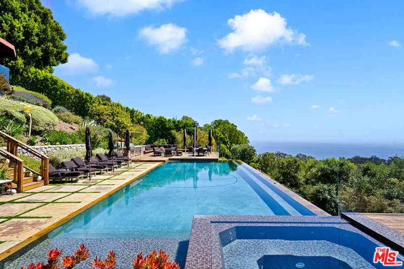 27434 Winding, Malibu, CA 90265