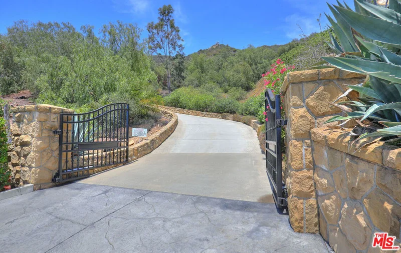 2690 Gibraltar, Santa Barbara, CA 93105
