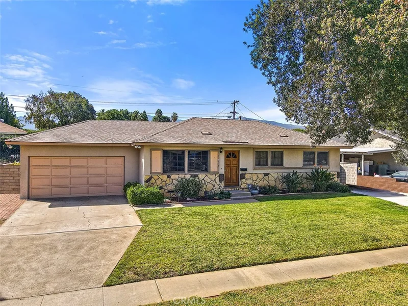 1028 W Crestview Street, Corona, CA 92882
