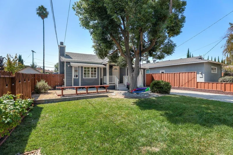 1018 Hazel Avenue, Campbell, CA 95008