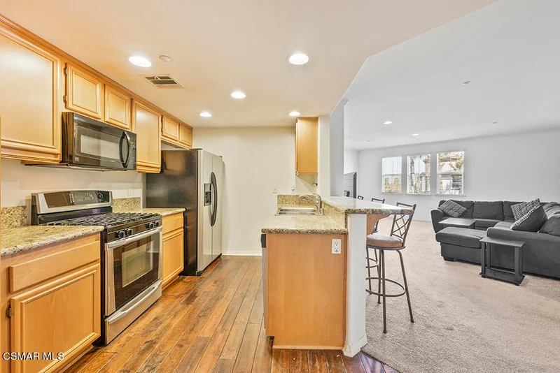 259 Riverdale #263, Camarillo, CA 93012