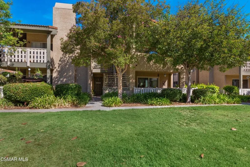 427 Arbor Lane #207, Thousand Oaks, CA 91360