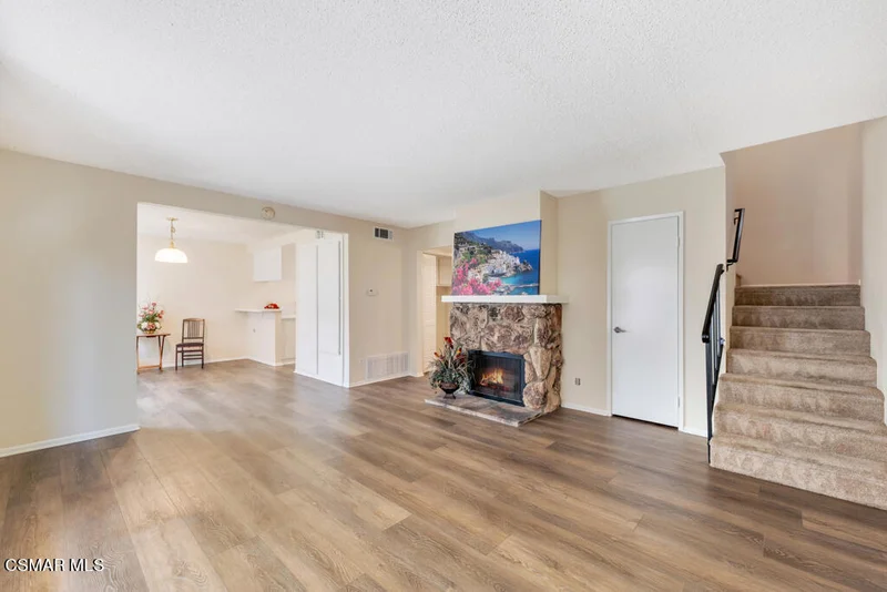 516 Spring #115, Moorpark, CA 93021