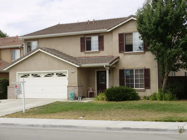 2551 Glenview, Hollister, CA 95023