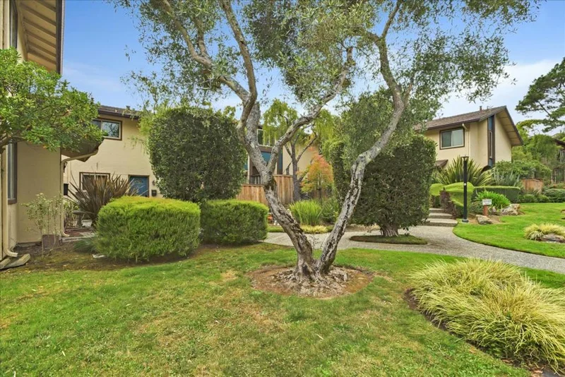 1035 Oddstad, Pacifica, CA 94044