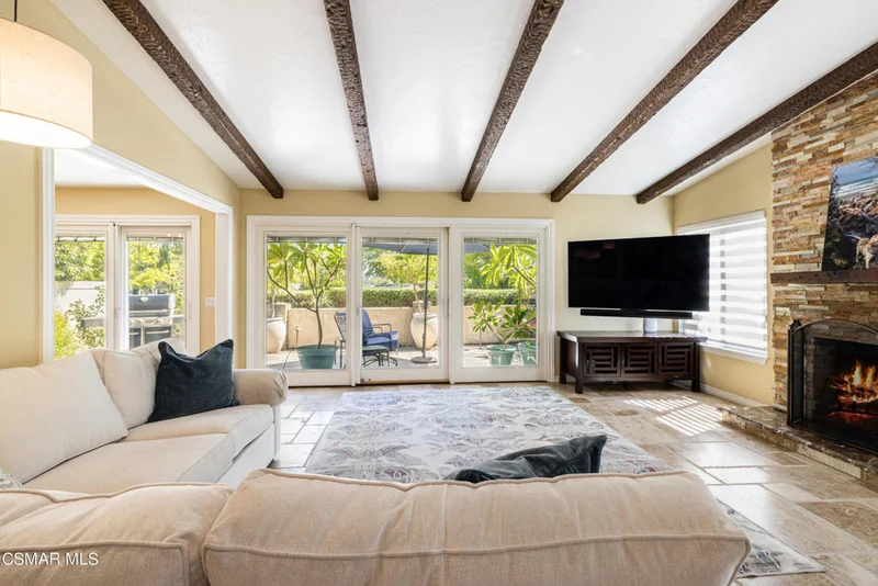 2279 Portola, Westlake Village, CA 91361